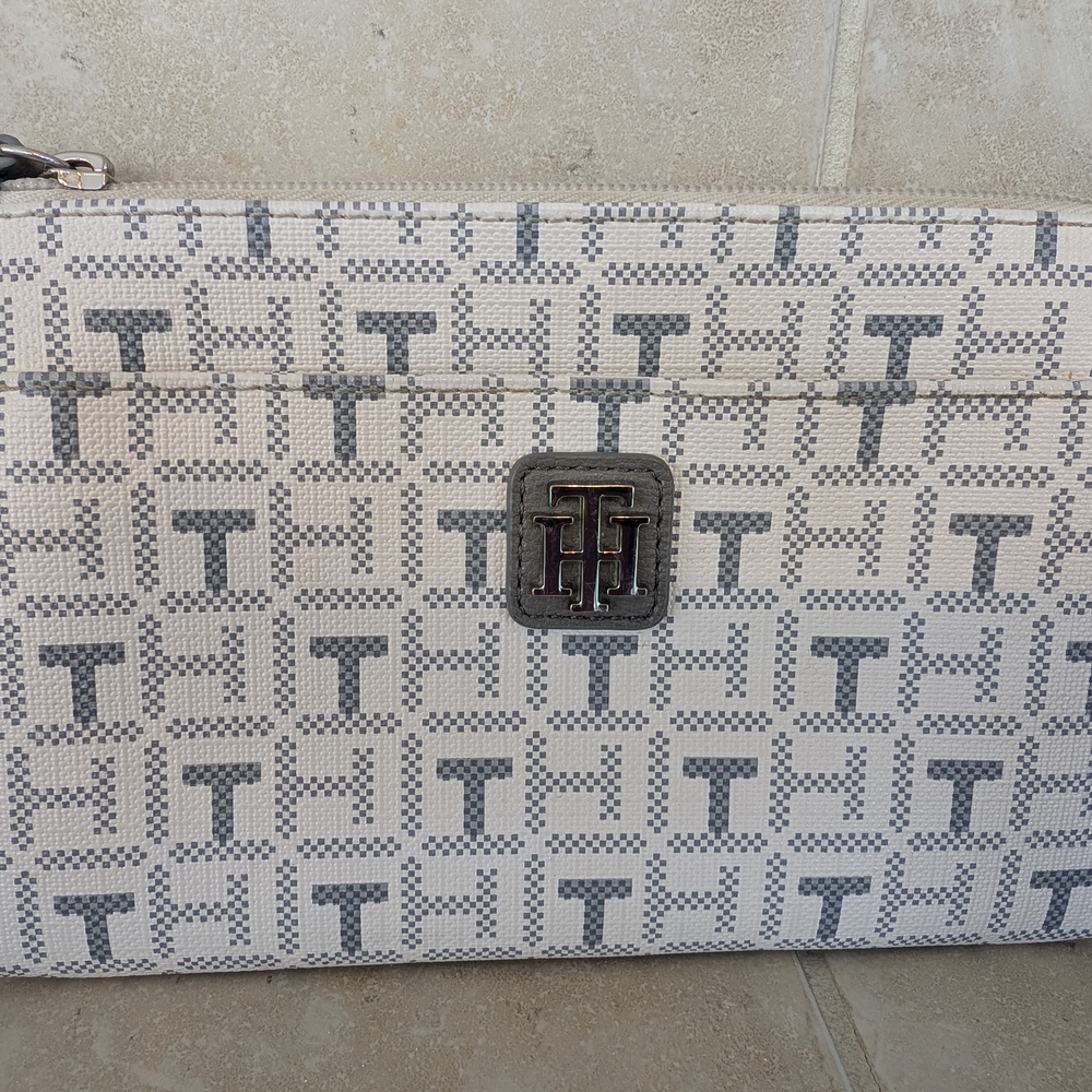 Tommy Hilfiger Beige and Gray Clutch